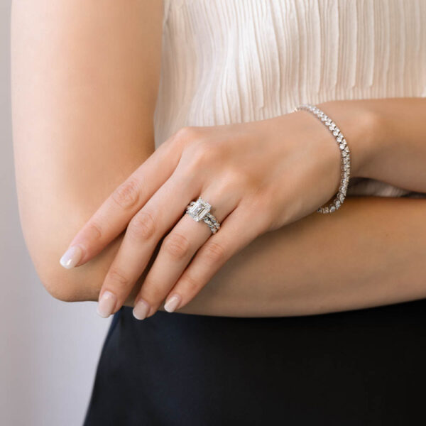 Model Wears Mariah Emerald White Gold Lab Grown Diamond Alternating Stone Set Twisted Rope Band Mariah A Matching Wedding Ring