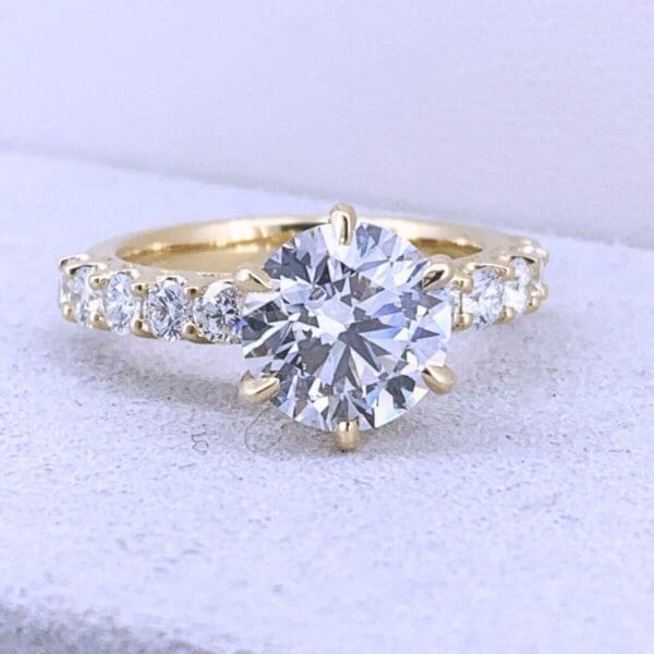 Novel H. Custom2.26ct Round Lab Grown Diamond18K Yellow Gold